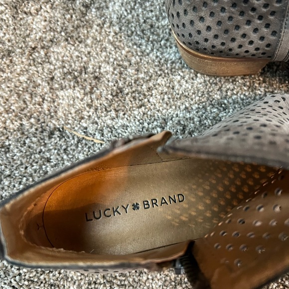 Women's perforated basel booties - Picture 2 of 4